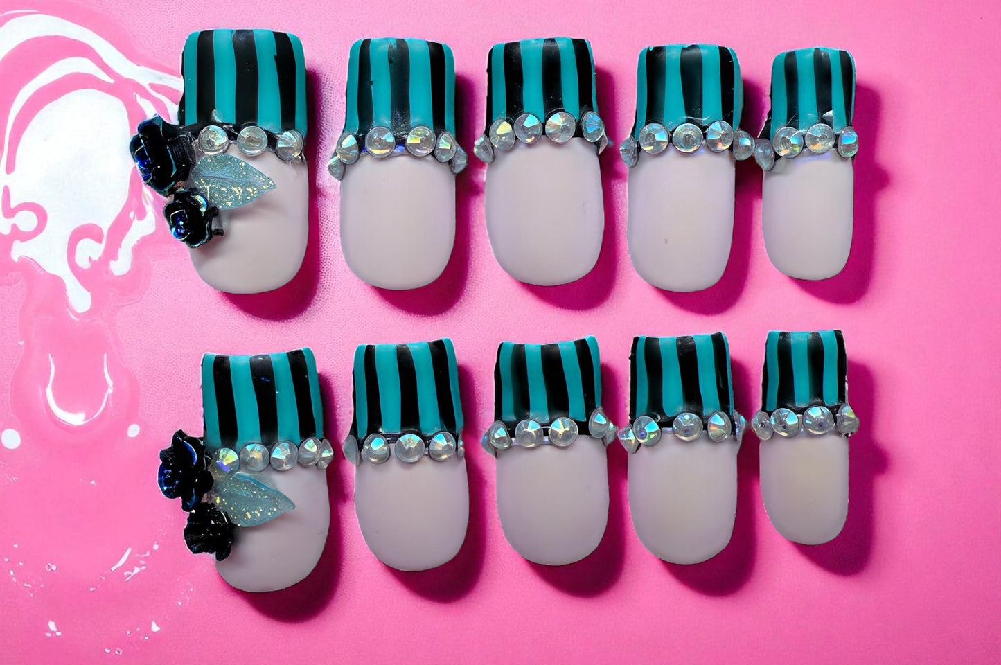 Stripes and Gems (med Square)