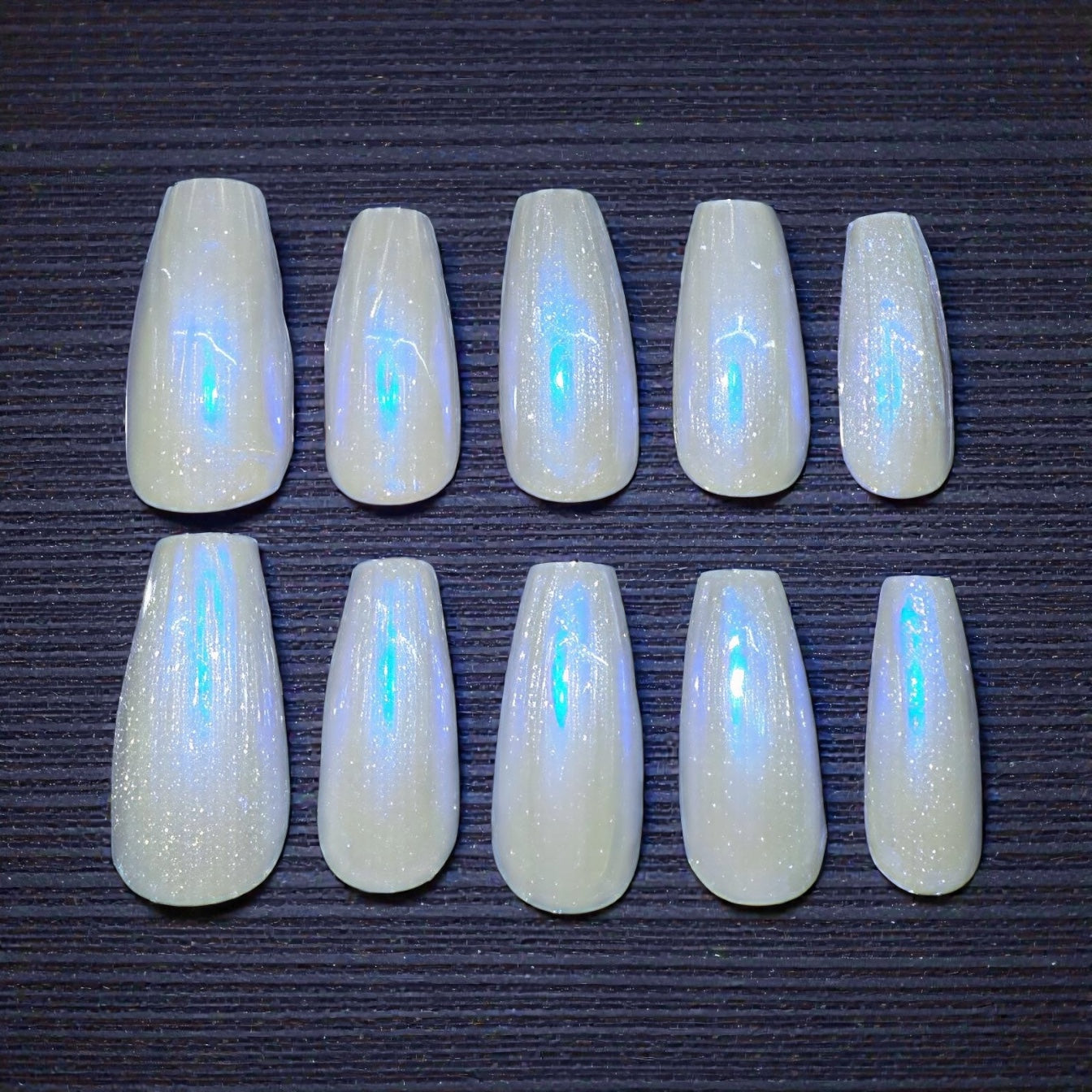 Grey Cat Eye  (med coffin)