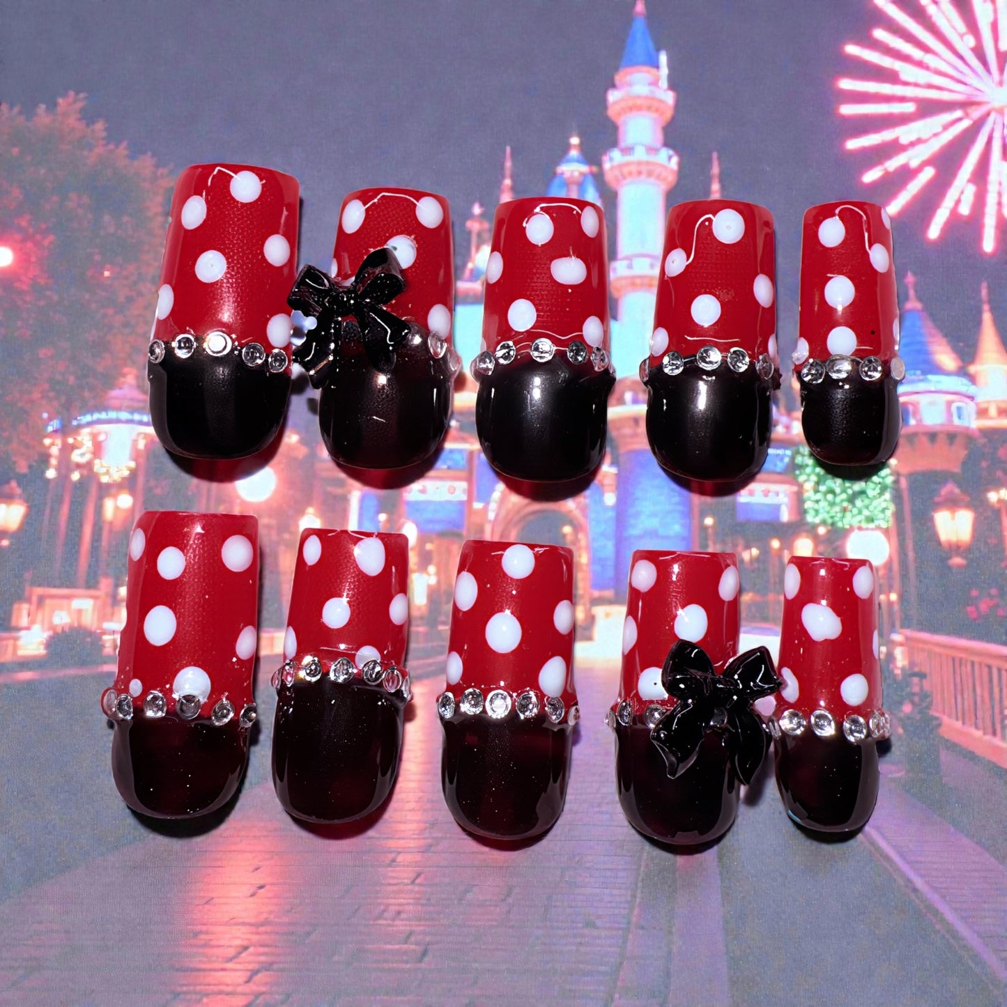 Minnie Fun (med square)